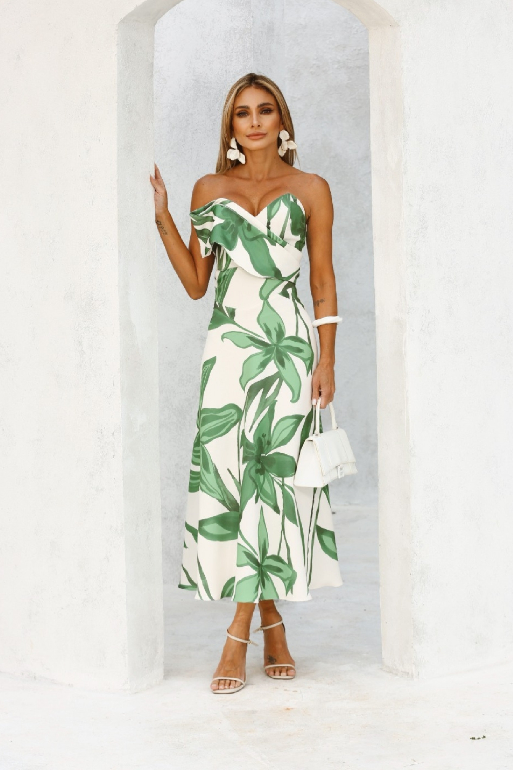 VESTIDO LONGUTE ALFAIATARIA ESTAMPADO