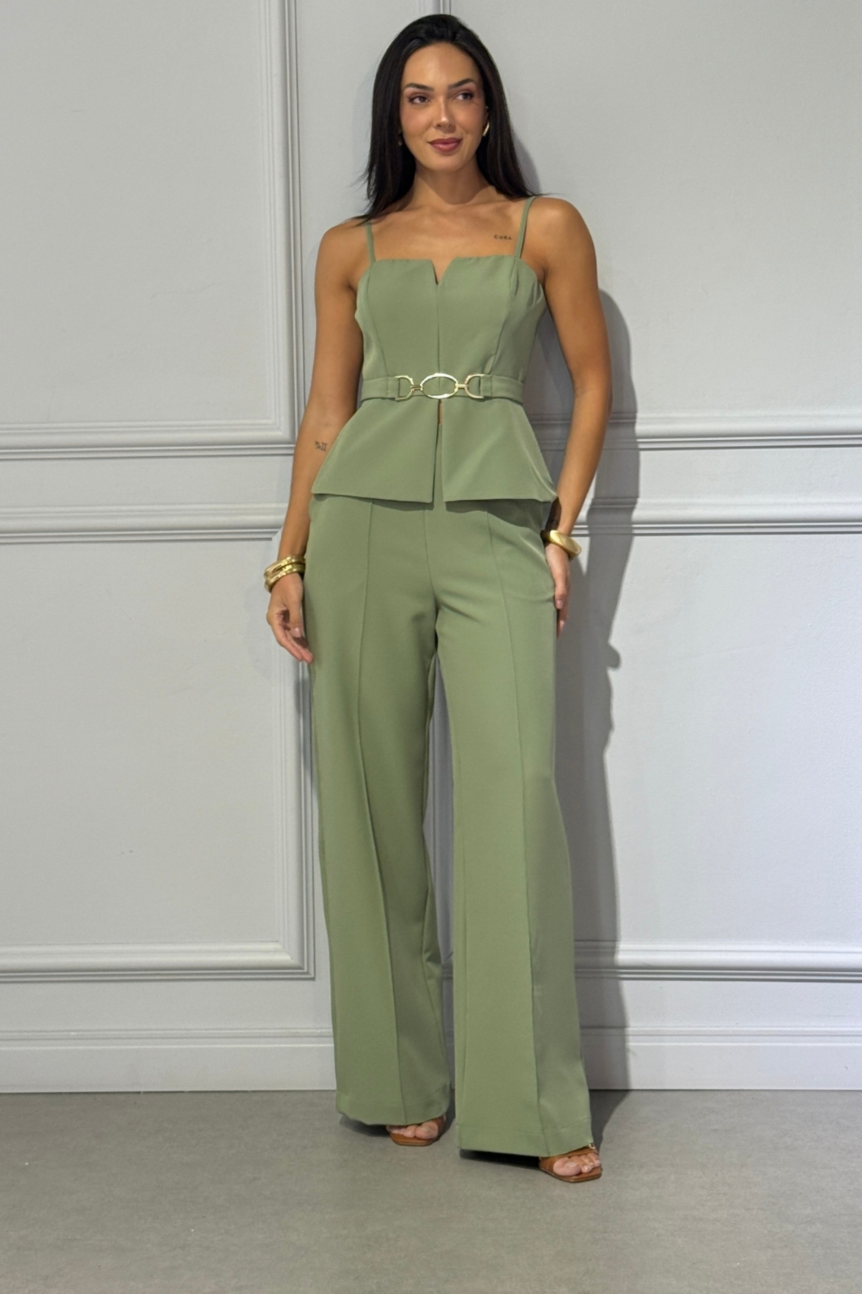 CONJUNTO ALFAIATARIA C/ FIVELA 